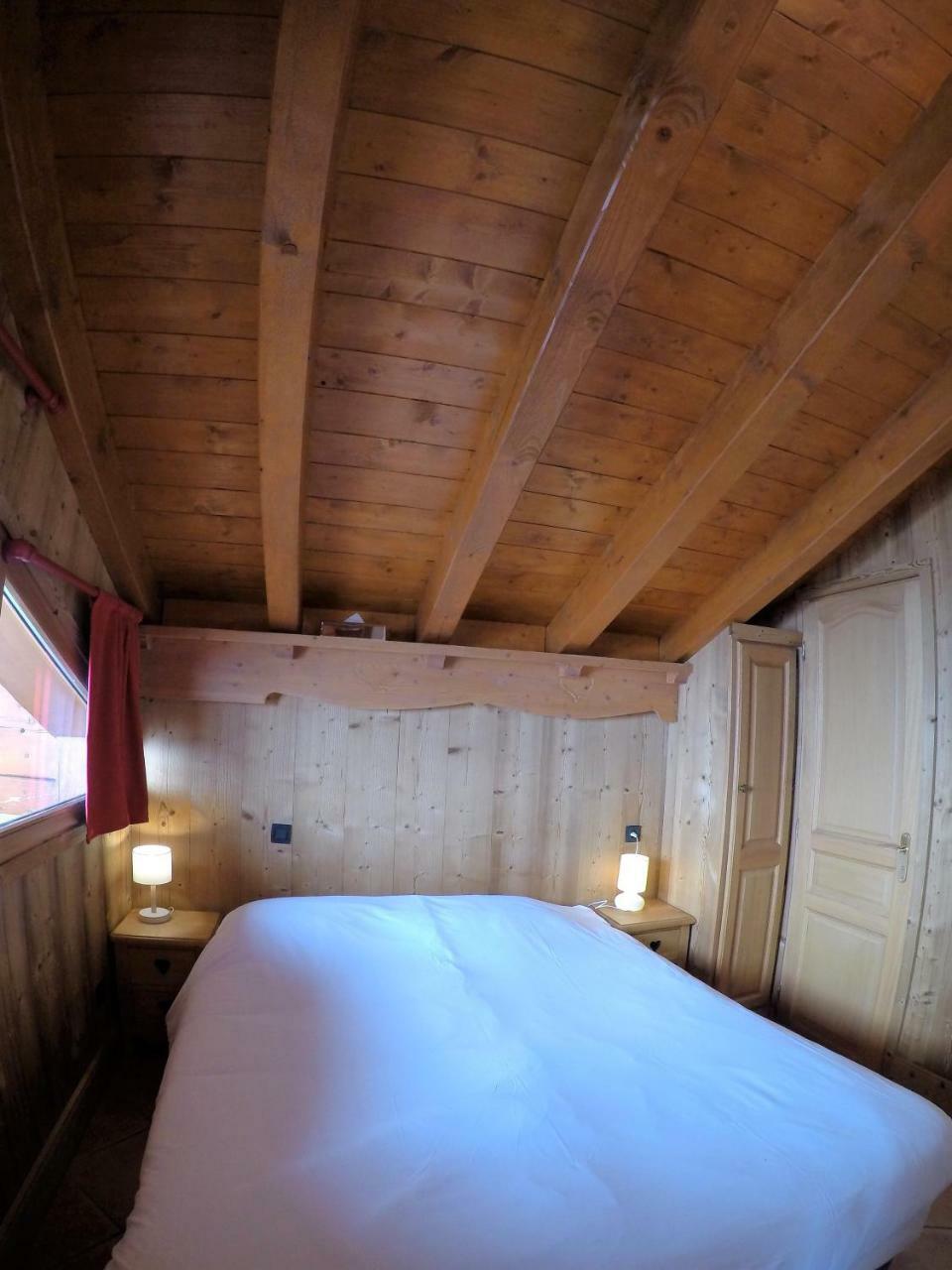 伊赛提斯小木屋酒店 圣马丁德贝尔维尔 外观 照片
